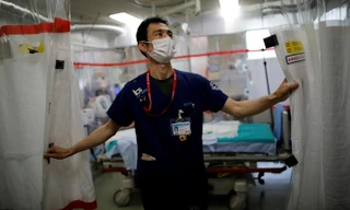 Khu điều trị bệnh nhân COVID-19 ở Yokohama (Nhật Bản). Ảnh: Reuters