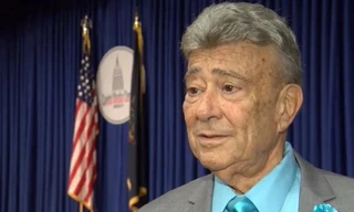 Lạ kỳ những người giành chiến thắng trong cuộc bầu cử giữa kỳ Mỹ dù đã qua đời 