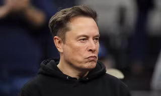 Tỷ phú Elon Musk khuyên Tổng thống Mỹ Trump nghĩ lại về thuế quan