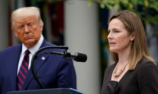 Bà Amy Coney Barrett.