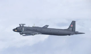 Nhật Bản điều máy bay chiến đấu đối phó với máy bay Nga