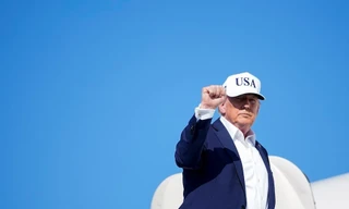 Mỹ hoãn thời điểm áp thuế bổ sung, tuyên bố sắp đạt nhiều thỏa thuận thương mại