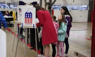 Reuters dự đoán đảng Cộng hòa nhiều khả năng giành được Hạ viện