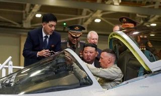 Chủ tịch Triều Tiên thăm nhà máy sản xuất máy bay chiến đấu Nga