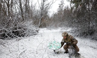 Xung đột Nga - Ukraine: Tỷ phú Elon Musk nói tiền tuyến Ukraine sẽ sụp đổ nếu ông ngắt kết nối Starlink
