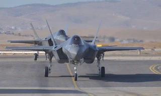 Máy bay chiến đấu Israel thả nhầm bom xuống vùng biên giới 