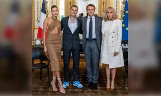 Từ phải sang: Phu nhân Brigitte, Tổng thống Pháp Macron, nam ca sĩ Justin Bieber, siêu mẫu Hailey Bieber Ảnh: Instagram