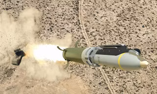 Lầu Năm Góc cho phép Ukraine tuỳ ý sử dụng đạn dược tầm xa?