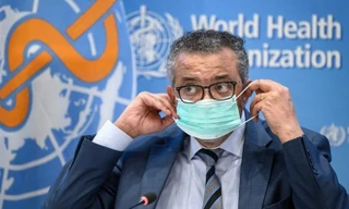 Số ca COVID-19 tăng nhanh, WHO khuyến nghị đeo khẩu trang trở lại