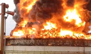 Cuba: Kho chứa nhiên liệu cháy lớn vì sét đánh, hơn 67 người bị thương