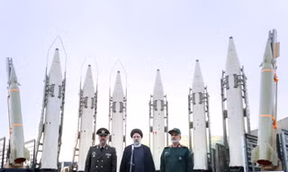 Iran cảnh báo sẽ tấn công các căn cứ Mỹ nếu bùng phát xung đột