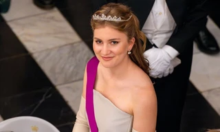 Đại học Harvard dừng đào tạo sinh viên nước ngoài, Công chúa Bỉ gặp rắc rối