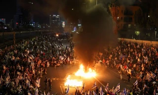 Tổng thống Israel kêu gọi chính phủ dừng kế hoạch đại tu tư pháp