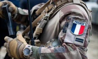 Nhóm huấn luyện viên quân sự đầu tiên của Pháp lên đường đến Ukraine