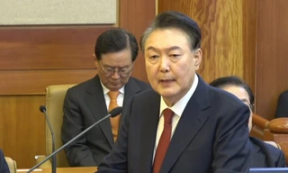 Phát biểu tại tòa, Tổng thống Hàn Quốc xin lỗi và cảm ơn người dân