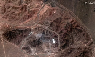 10 ngày sau cuộc ném bom của Mỹ, Iran bắt đầu dọn dẹp nhà máy hạt nhân Fordow