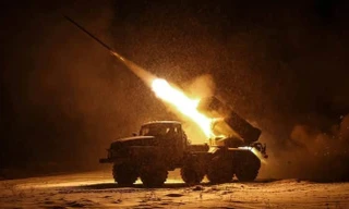 Phương Tây nới lỏng giới hạn vũ khí: Hy vọng cho Ukraine hay mồi lửa châm ngòi xung đột?