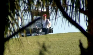 Ông Trump làm gì trong ngày đầu tiên hậu nhiệm kì tổng thống?