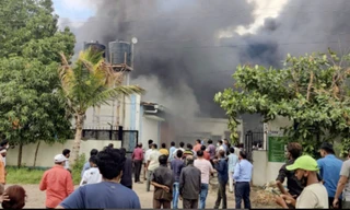 Nhà máy nơi xảy ra hoả hoạn. Ảnh: ANI