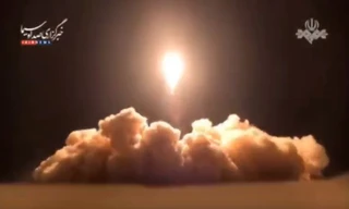 Số tên lửa Iran phóng vào Qatar bằng số bom Mỹ thả xuống cơ sở hạt nhân Iran