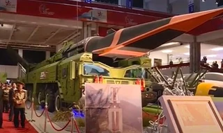 Hình ảnh tên lửa được cho là Hwasong-8 của Triều Tiên. Ảnh: Twitter