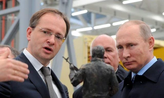 Trưởng phái đoàn đàm phán Nga có thu nhập cao gấp 10 lần Tổng thống Putin