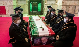 Tang lễ chuyên gia Mohsen Fakhrizadeh. Ảnh: Reuters