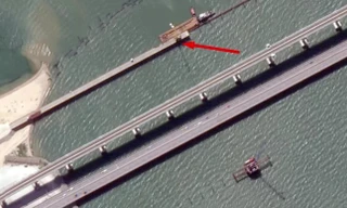 Xuất hiện công trình giống cầu 'sinh đôi' cạnh cầu Kerch ở Crimea