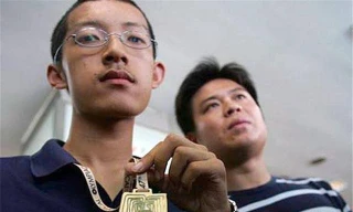 Liu nổi tiếng khắp Trung Quốc những năm 2000 nhờ thành tích toán học xuất sắc.