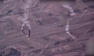 Lầu Năm Góc giải mật video máy bay Nga chạm trán máy bay không người lái Mỹ