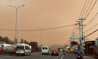 'Bão bụi' sân bay Long Thành lại bao trùm hàng nghìn hộ dân sau giông lốc