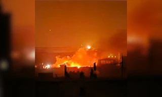 Nổ lớn và động đất cùng lúc ở Iran