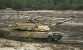 Ukraine bác tin rút xe tăng Abrams khỏi chiến trường