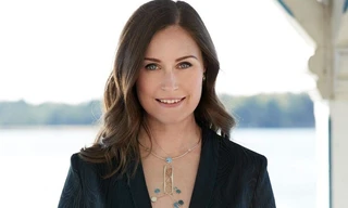 Thủ tướng Phần Lan gây tranh cãi với trang phục táo bạo