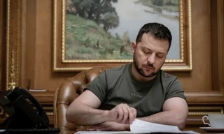 Tổng thống Ukraine Zelensky miễn nhiệm người bạn lâu năm khỏi vị trí trợ lý