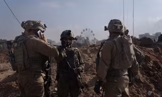 Israel - Hamas giao tranh ở phía bắc Dải Gaza, vi phạm lệnh ngừng bắn