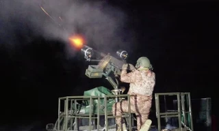 Xung đột Nga - Ukraine ngày 19/2: Máy bay không người lái tấn công nhà máy lọc dầu Nga