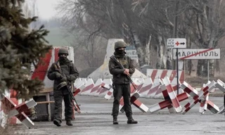 Nga đề nghị binh sĩ Ukraine, lính đánh thuê hạ vũ khí ở Mariupol