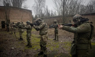 Xung đột Nga - Ukraine ngày 4/3: Ukraine điều tra vụ thao trường quân sự trúng tên lửa Nga