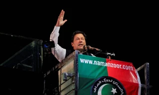 Cựu Thủ tướng Pakistan bị bắn khi đang tuần hành