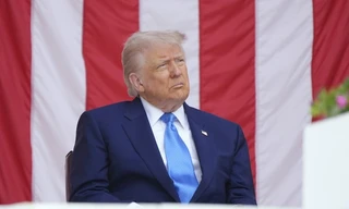 Mất kiên nhẫn, Tổng thống Trump lưỡng lự giữa trừng phạt và đàm phán với Nga