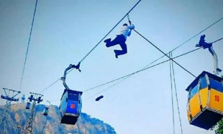 Cabin cáp treo kẹt giữa trời, người đàn ông tử vong khi sắp lên được trực thăng cứu hộ