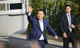 Ông Yoon Suk Yeol cùng phu nhân rời dinh thự tổng thống, chuyển đến nơi ở mới 