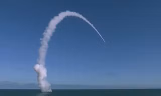 Nga xác nhận tiến hành cuộc không kích lớn vào các mục tiêu quan trọng của Ukraine