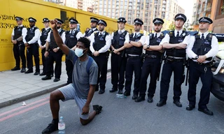 Vượt biên giới Mỹ, làn sóng biểu tình ủng hộ người da màu đến châu Âu