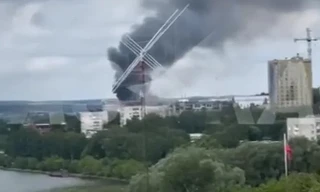 Thành phố Nga nằm cách Ukraine hơn 1.000 km bị tấn công