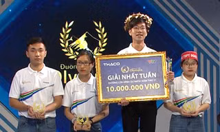 Mạnh Dũng giành vòng nguyệt quế cuộc thi. Ảnh: FBCT