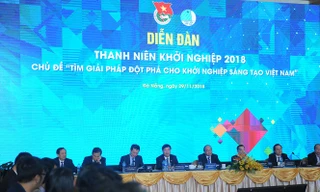 Thủ tướng chủ trì Diễn đàn thanh niên khởi nghiệp lần thứ I năm 2018. Ảnh: Xuân Tùng