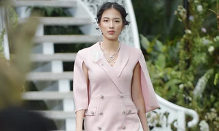 Chủ hiệu thời trang 9X làm người mẫu