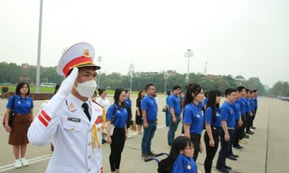 Gương mặt trẻ Việt Nam tiêu biểu và triển vọng năm 2022 báo công dâng Bác